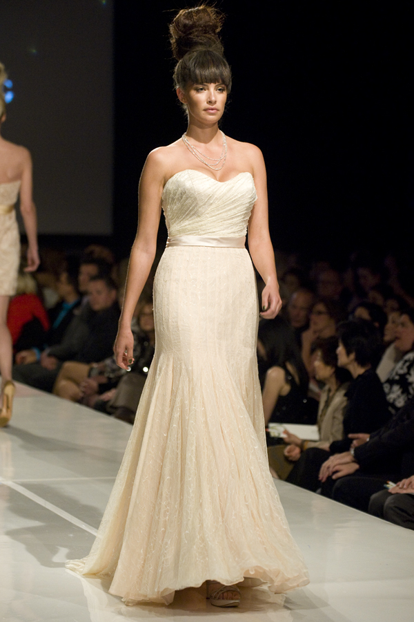 LULY YANG 2012