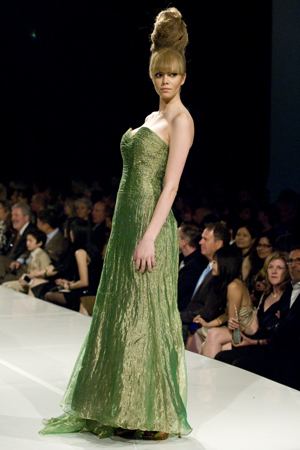 LULY YANG 2012