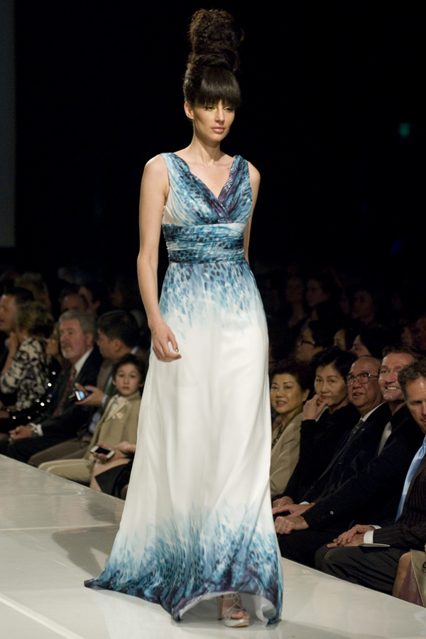LULY YANG 2012