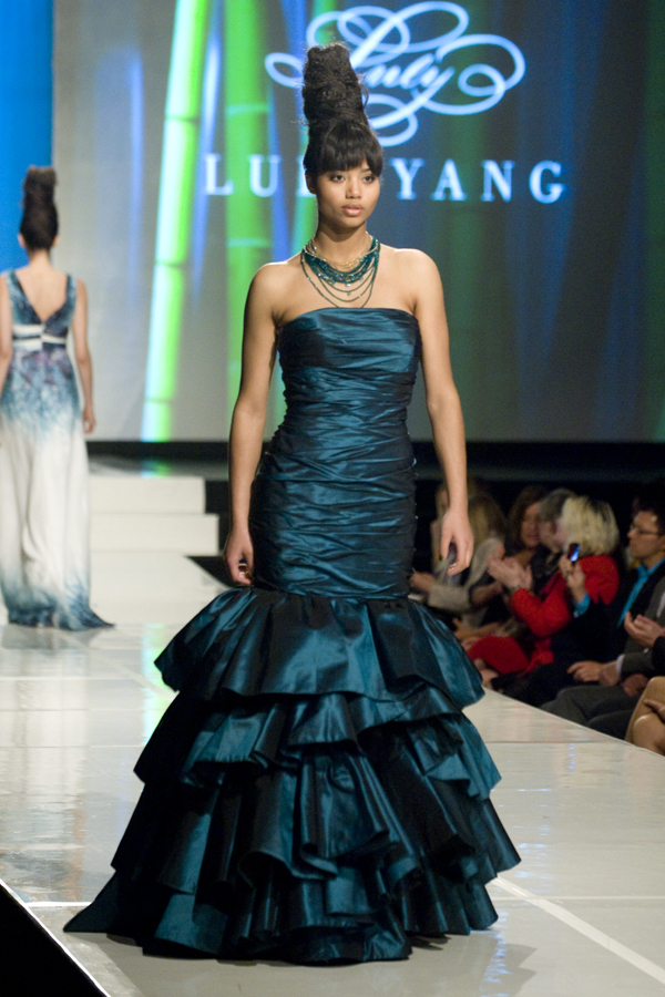 LULY YANG 2012