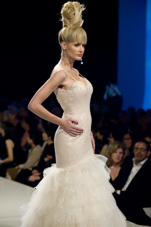 LULY YANG 2012