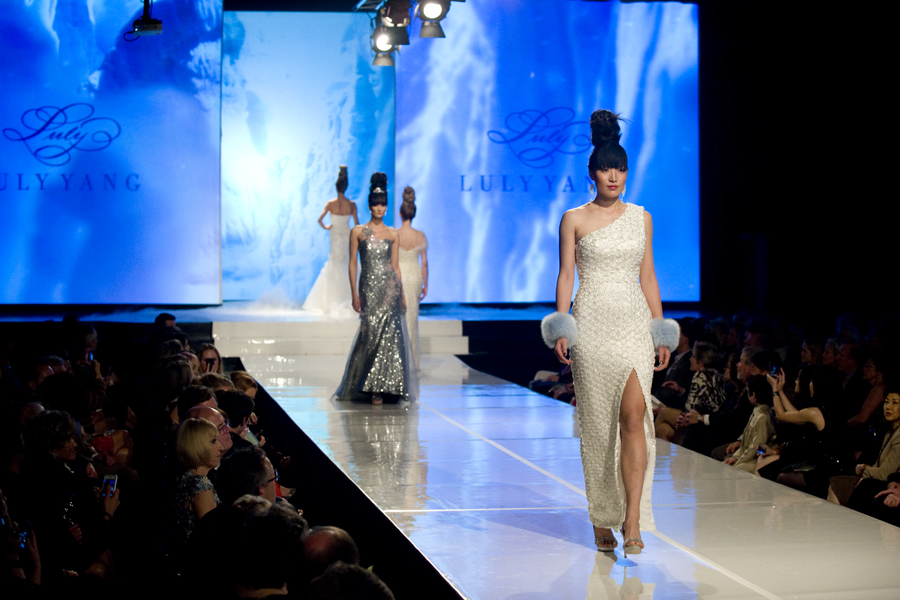 LULY YANG 2012