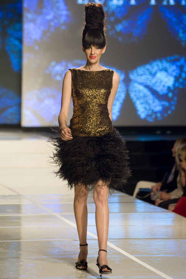 LULY YANG 2012