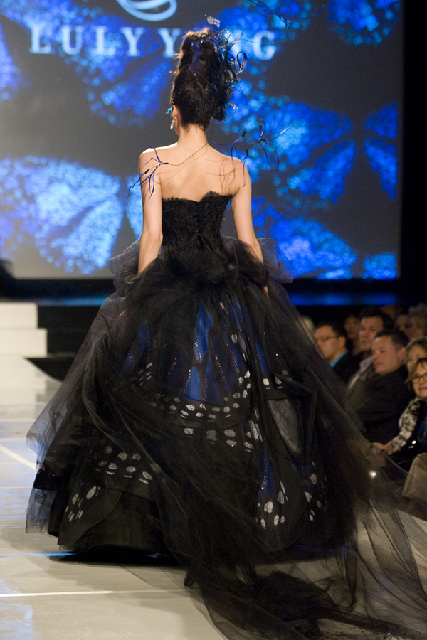 LULY YANG 2012