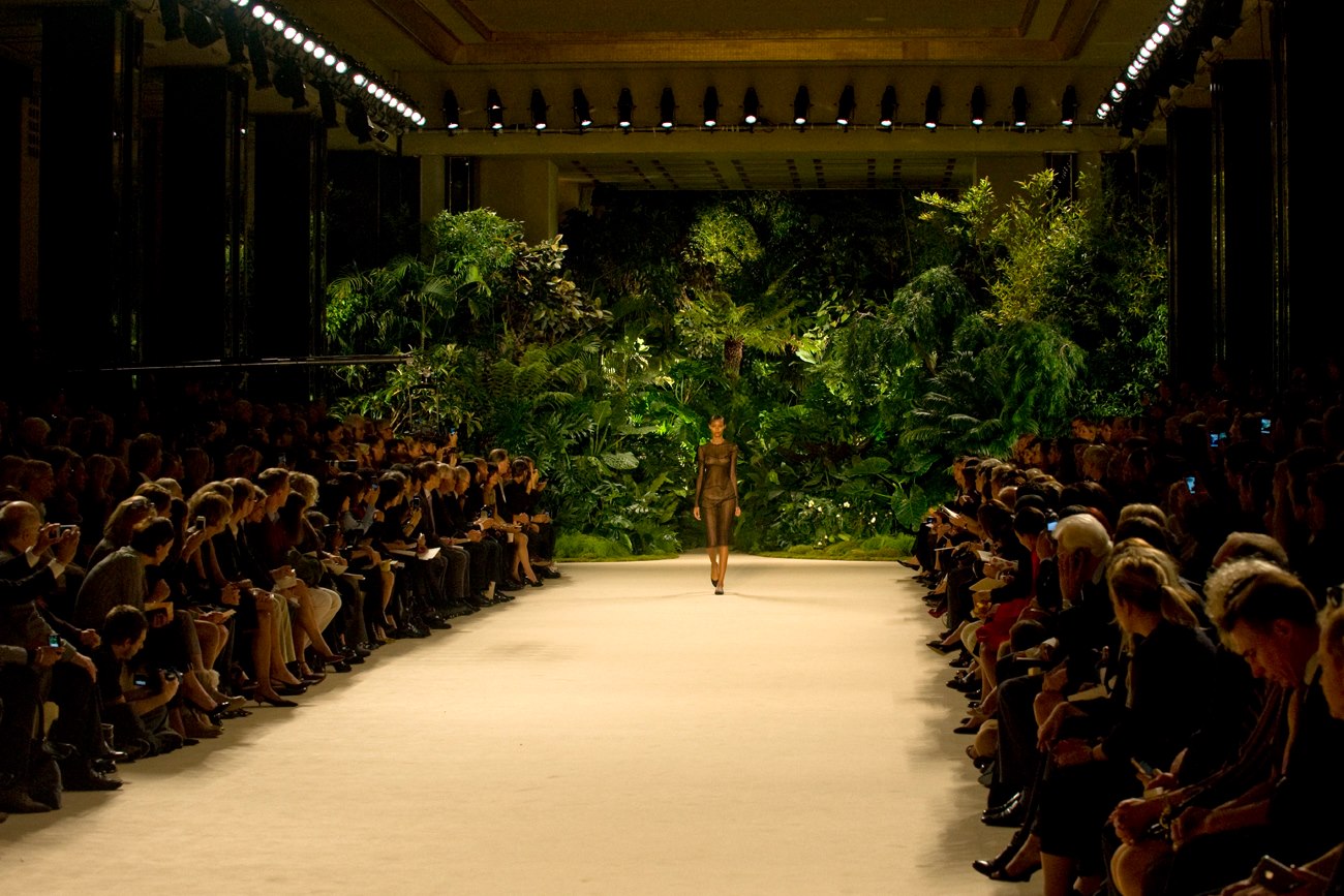 PARIS FASHION WEEK