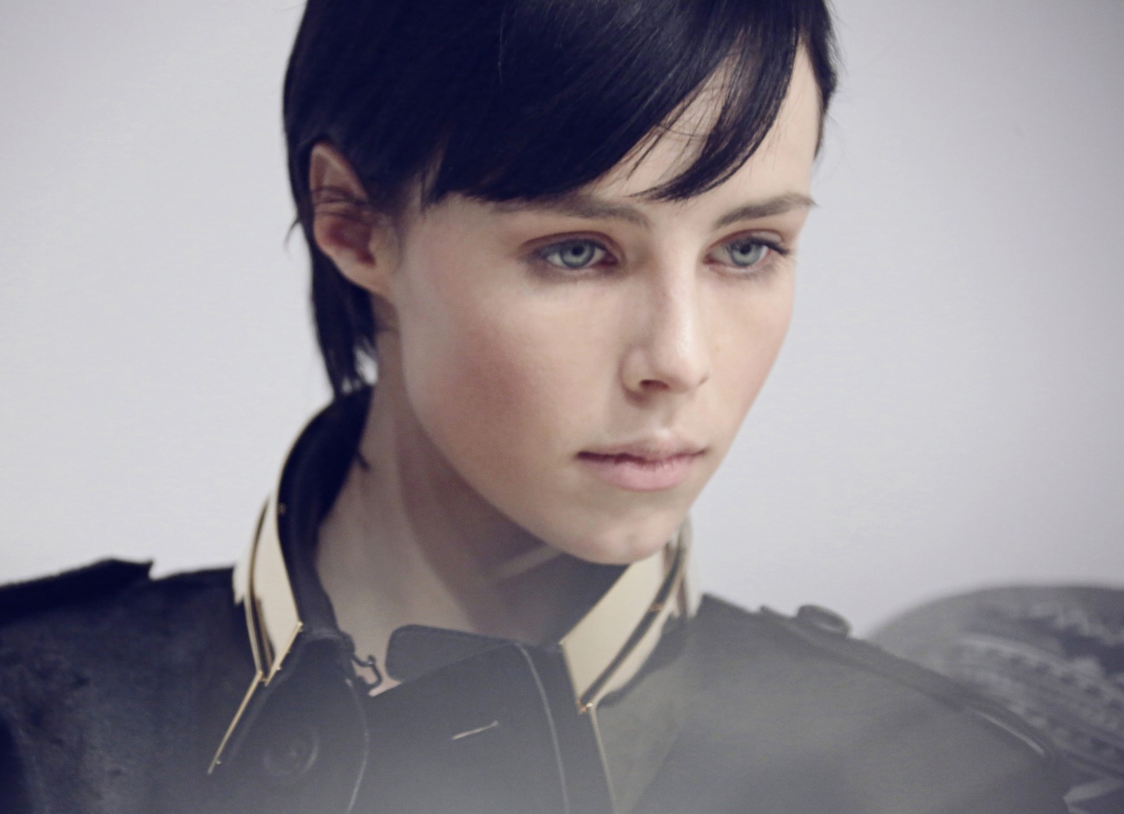 burberry make up at the burberry prorsum womenswear autumn winter 2013 show - the look-3