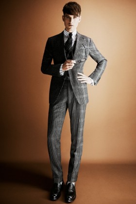 tomford_005_1366.1366x2048