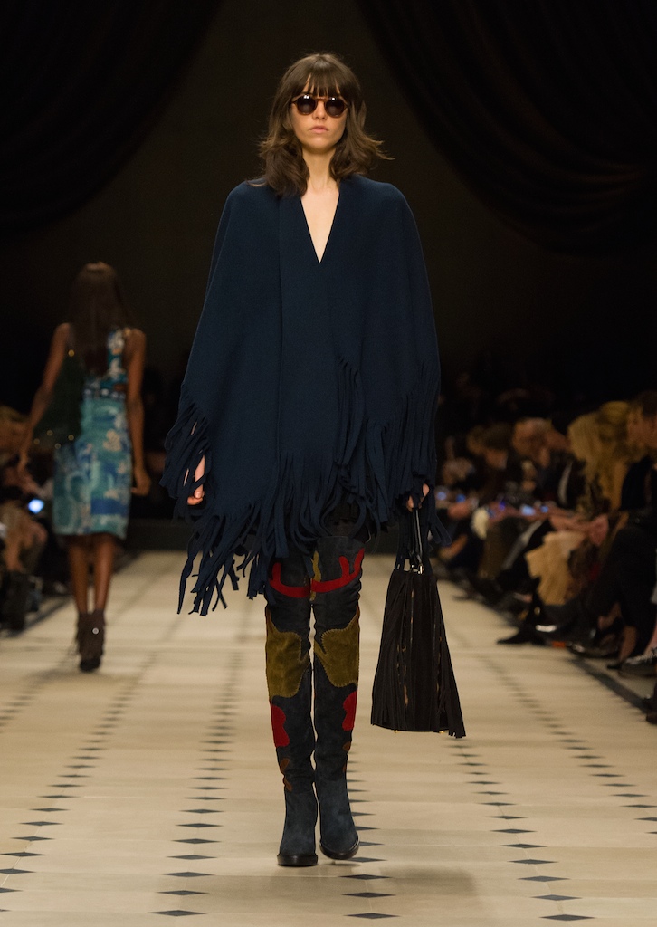 Burberry Womenswear Autumn_Winter 2015 Collection - Look 12