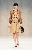 Burberry Prorsum Womenswear Fall/Winter 2013 Collection