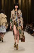 Burberry Prorsum Womenswear Autumn Winter 2014 Collection