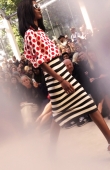 ambient-image-of-the-burberry-prorsum-womenswear-spring_summer-2014-sho_012