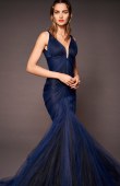 00008-zac-posen-vogue-resort-2019-pr